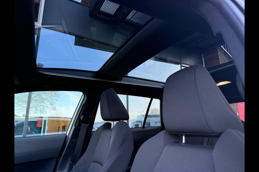 Toyota Corolla Cross Hybrid 140 Style Automaat - Panoramadak - Navi - Camera - Climate