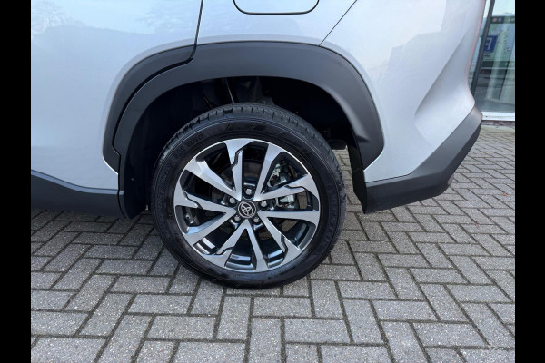 Toyota Corolla Cross Hybrid 140 Style Automaat - Panoramadak - Navi - Camera - Climate