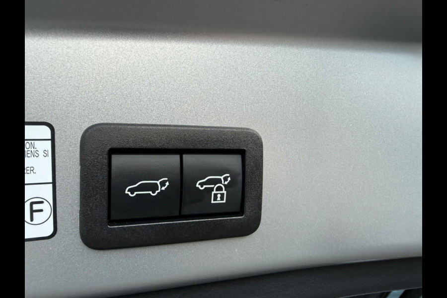 Toyota Corolla Cross Hybrid 140 Style Automaat - Panoramadak - Navi - Camera - Climate