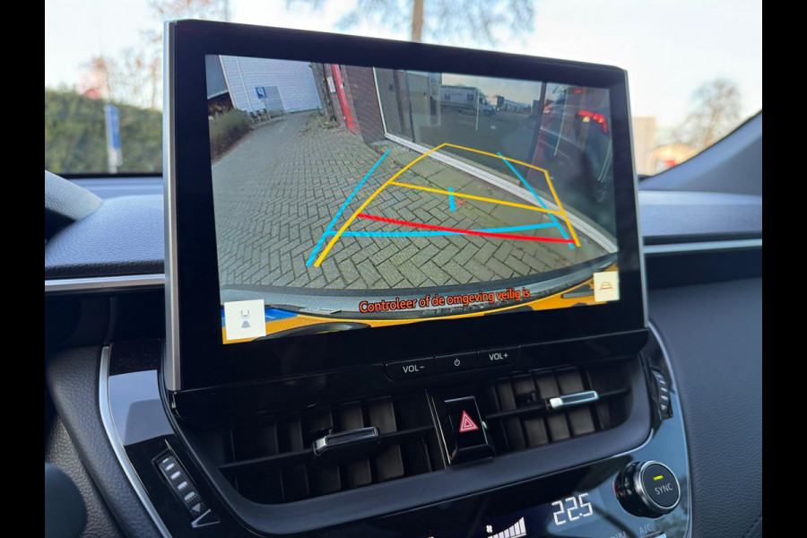 Toyota Corolla Cross Hybrid 140 Style Automaat - Panoramadak - Navi - Camera - Climate