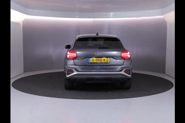 Audi Q2 35 TFSI S Edition 1.5tsi/150pk AUT| Navi| leer/stof| Camera| Matrix LED| 17'LMvelgen