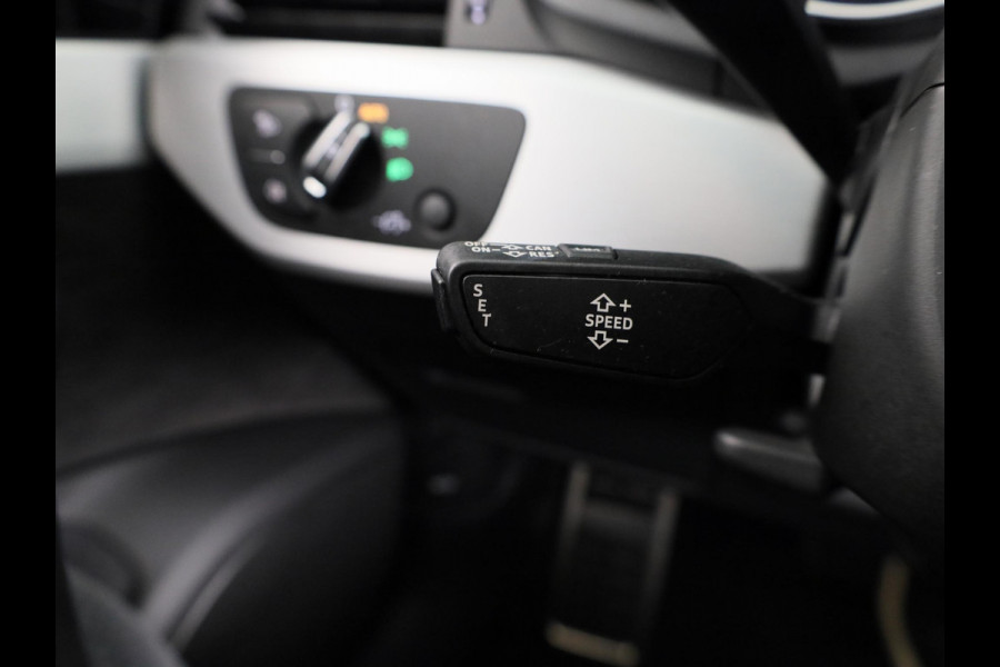 Audi A4 Avant 40 TFSI Launch edition Sport 190 pk S-tronic | Navigatie | Panoramadak | Parkeersensoren | Stoelverwarming | S-Line |