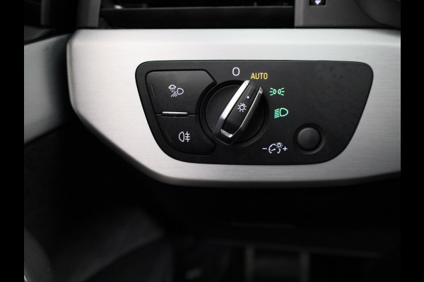 Audi A4 Avant 40 TFSI Launch edition Sport 190 pk S-tronic | Navigatie | Panoramadak | Parkeersensoren | Stoelverwarming | S-Line |