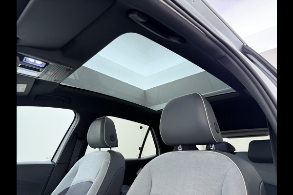 Volkswagen ID.3 First Max 58 kWh SOH 94% Pano-dak Adap.Cruise 20"lm Camera Elektr.Sport-Stoel+Verwarmd PDC Apple Carplay Android Ergo Active-Sto Ergo Active Stoelen Privacy Glas Keyless Advanced Led-Achterlicht dynamisch Matrix Led Origineel Nederlandse Auto