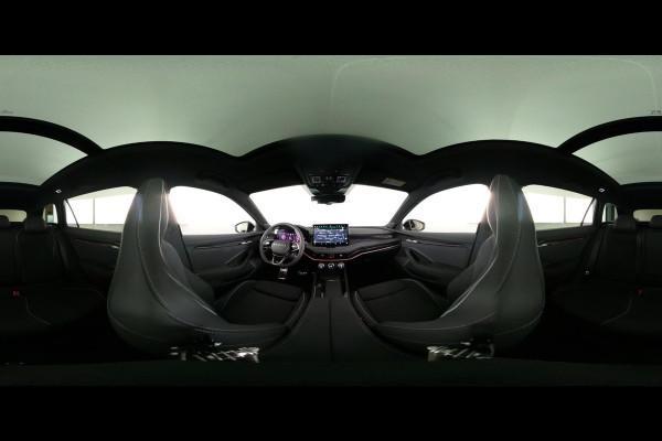 Škoda Superb combi Sportline Business PHEV 1.5 TSI 204 pk 6 versn. DSG | Travel assist plus | Panoramadak | Canton | 19 inch lichtmetalen velgen