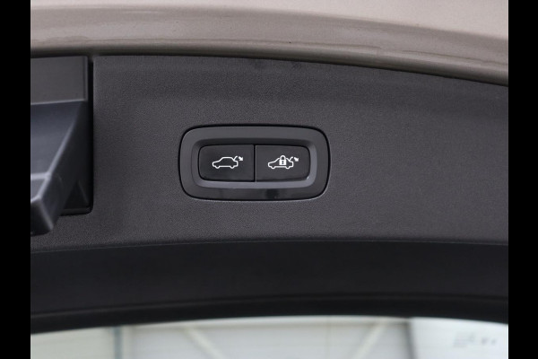 Polestar 2 Long Range Dual Motor Launch Edition 78kWh | Panoramadak | 360 Camera | Stoelverwarming | Adaptive cruise | Keyless | Carplay | Navigatie | Stuurverwarming | Memory | Navigatie