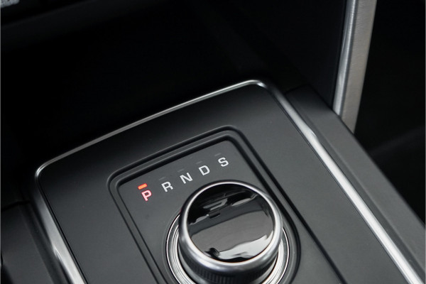 Land Rover Discovery Sport 2.0 Si4 4WD Urban Series Leer Trekhaak Meridian Stuurverwarming