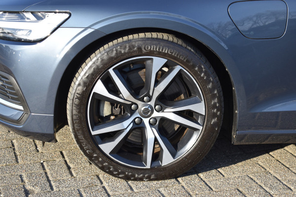 Volvo V60 T8 390PK Automaat Twin Engine AWD Inscription Trekhaak | Panodak | 360 Camera | Blis | Stoelverwarming