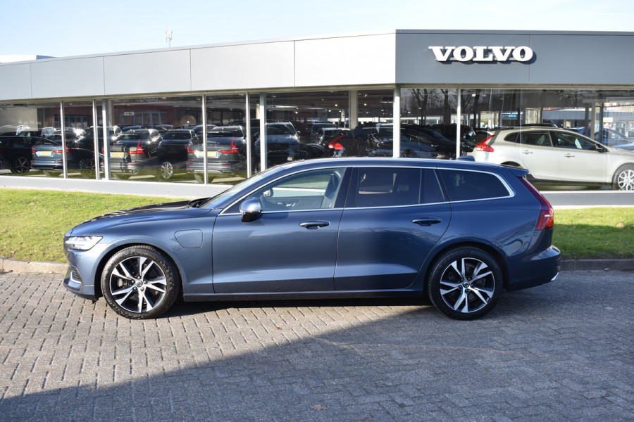 Volvo V60 T8 390PK Automaat Twin Engine AWD Inscription Trekhaak | Panodak | 360 Camera | Blis | Stoelverwarming