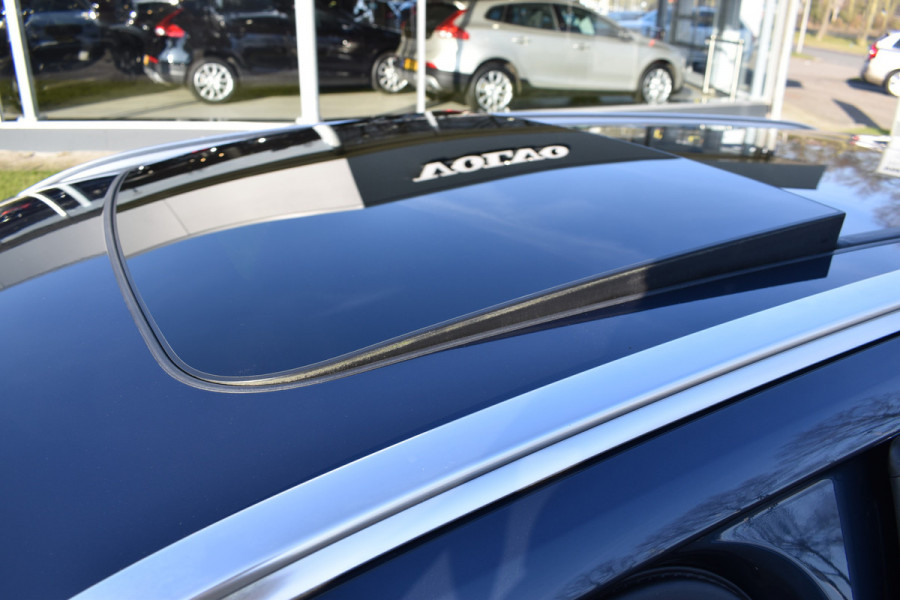 Volvo V60 T8 390PK Automaat Twin Engine AWD Inscription Trekhaak | Panodak | 360 Camera | Blis | Stoelverwarming