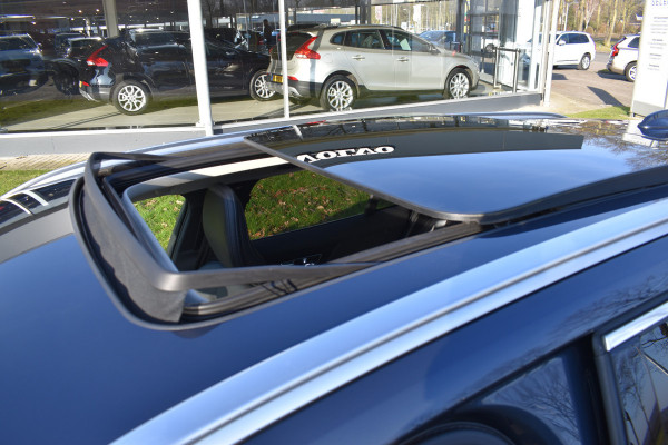 Volvo V60 T8 390PK Automaat Twin Engine AWD Inscription Trekhaak | Panodak | 360 Camera | Blis | Stoelverwarming