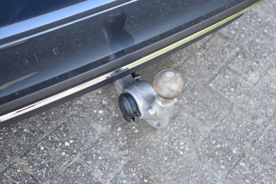 Volvo V60 T8 390PK Automaat Twin Engine AWD Inscription Trekhaak | Panodak | 360 Camera | Blis | Stoelverwarming