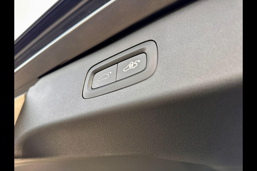 Lynk & Co 01 1.5 | PHEV | Panorama | 20"LM | Infinity| Lage km-stand |