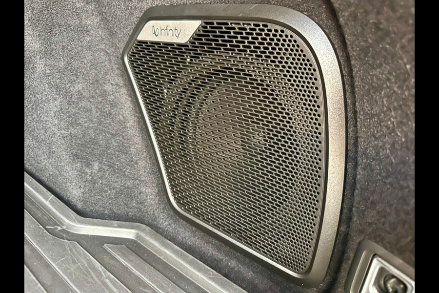 Lynk & Co 01 1.5 | PHEV | Panorama | 20"LM | Infinity| Lage km-stand |