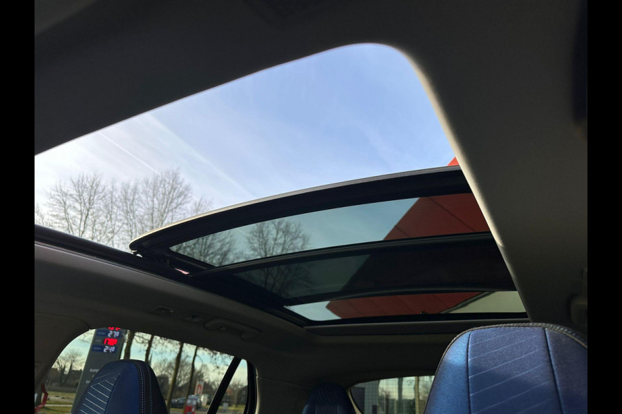 Lynk & Co 01 1.5 | PHEV | Panorama | 20"LM | Infinity| Lage km-stand |