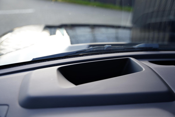 Land Rover Defender 110 P 525 V8 Black Edition / Panoramadak / Meridian