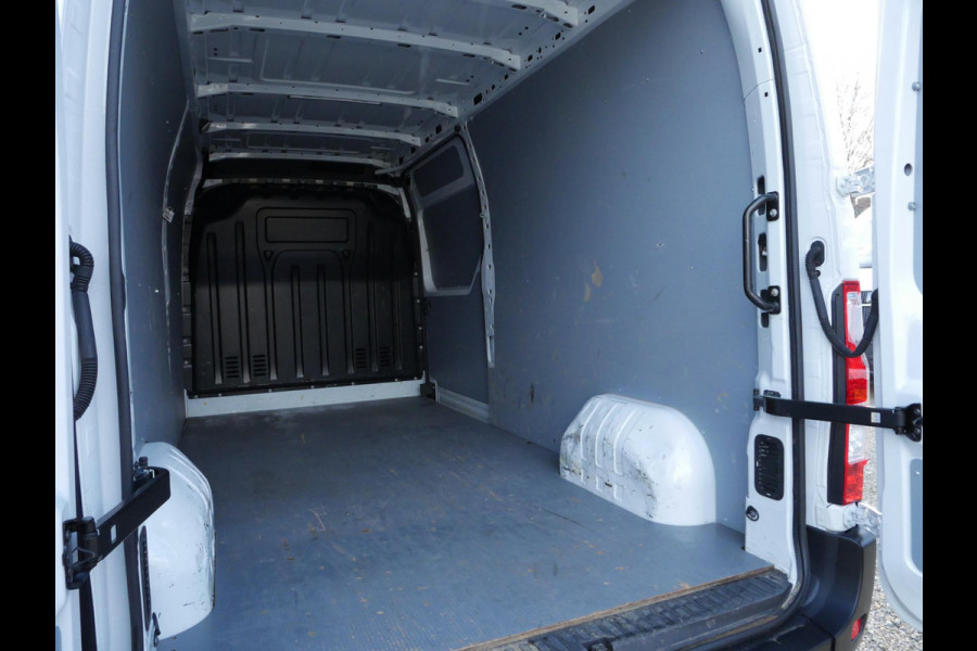 Renault Master 2.3 dCi 135PK, L3H2, Airco