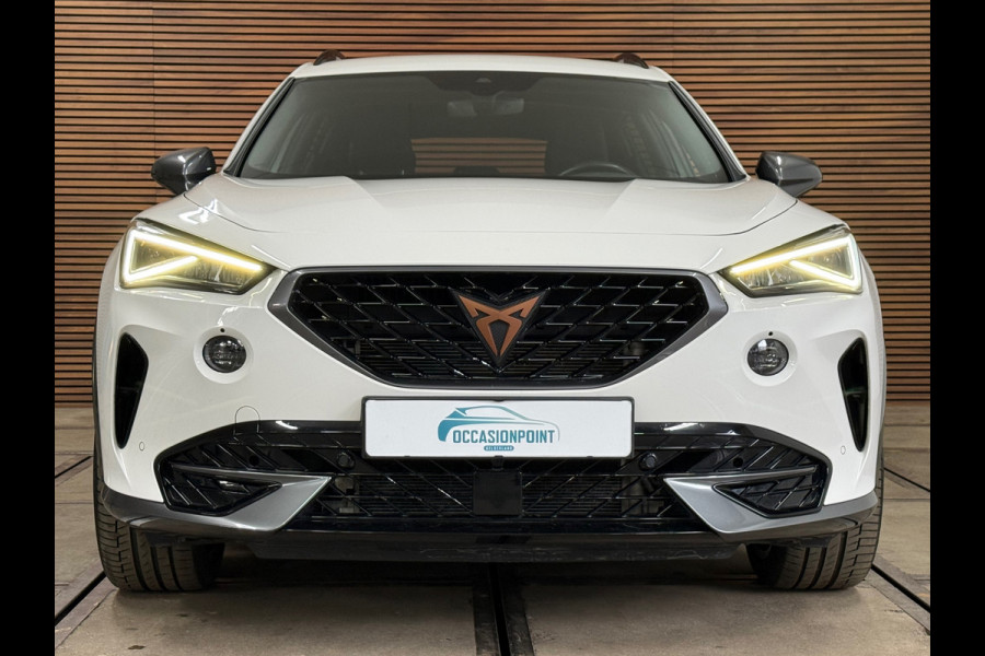 CUPRA Formentor 1.4 TSI e-Hybrid Essential | Half leder | 19' inch | Sfeerverlichting | Carplay | Navigatie | LED | Winterpakket