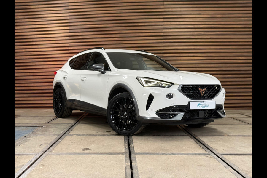 CUPRA Formentor 1.4 TSI e-Hybrid Essential | Half leder | 19' inch | Sfeerverlichting | Carplay | Navigatie | LED | Winterpakket