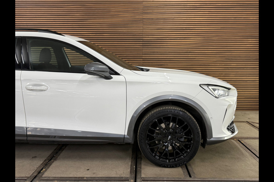 CUPRA Formentor 1.4 TSI e-Hybrid Essential | Half leder | 19' inch | Sfeerverlichting | Carplay | Navigatie | LED | Winterpakket