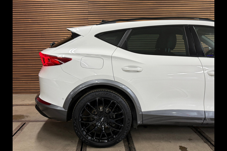 CUPRA Formentor 1.4 TSI e-Hybrid Essential | Half leder | 19' inch | Sfeerverlichting | Carplay | Navigatie | LED | Winterpakket