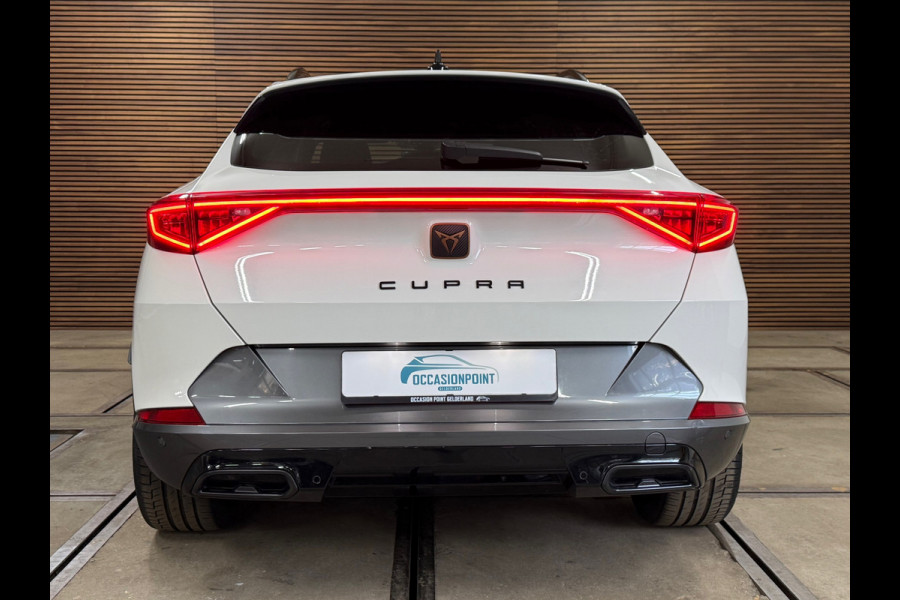 CUPRA Formentor 1.4 TSI e-Hybrid Essential | Half leder | 19' inch | Sfeerverlichting | Carplay | Navigatie | LED | Winterpakket