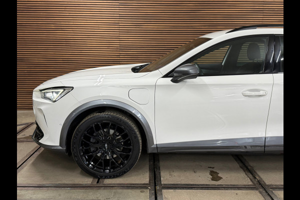 CUPRA Formentor 1.4 TSI e-Hybrid Essential | Half leder | 19' inch | Sfeerverlichting | Carplay | Navigatie | LED | Winterpakket