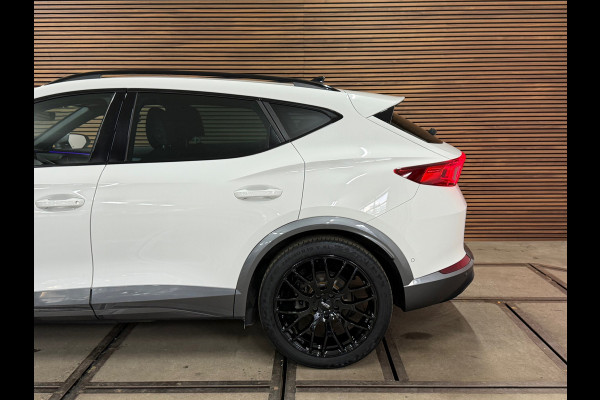 CUPRA Formentor 1.4 TSI e-Hybrid Essential | Half leder | 19' inch | Sfeerverlichting | Carplay | Navigatie | LED | Winterpakket