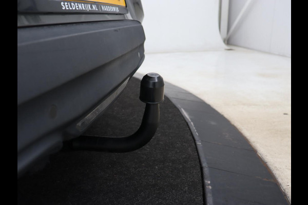 Ford Mustang Mach-E RWD 75 kWh | 40.300km NAP | Trekhaak | Leder | Stoelverwarming | Adaptive cruise | Keyless | Carplay | Navigatie | Full LED