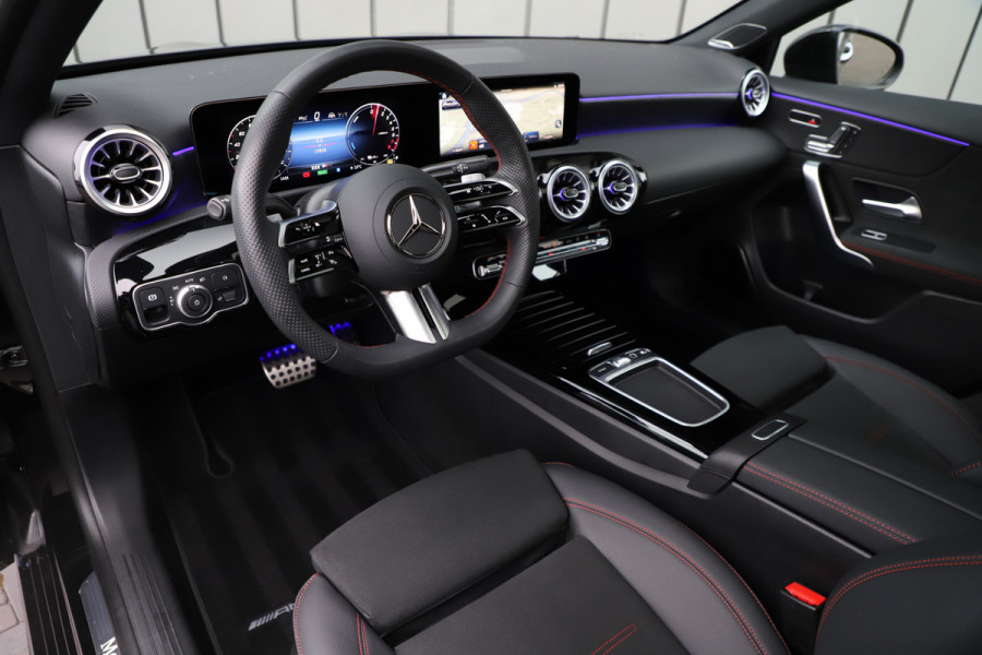 Mercedes-Benz A-Klasse 250e AMG | 218PK | Pano | Keyless-go | Burmester | Memory | Sfeerverlichting | Multibeam | Widescreen | Acc | Stuurwielverw. | 2