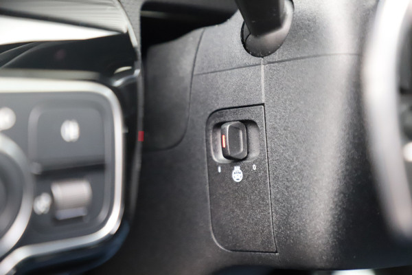 Mercedes-Benz A-Klasse 250e AMG | 218PK | Pano | Keyless-go | Burmester | Memory | Sfeerverlichting | Multibeam | Widescreen | Acc | Stuurwielverw. | 2