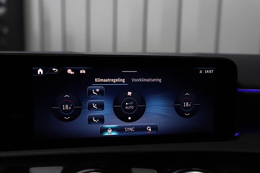 Mercedes-Benz A-Klasse 250e AMG | 218PK | Pano | Keyless-go | Burmester | Memory | Sfeerverlichting | Multibeam | Widescreen | Acc | Stuurwielverw. | 2