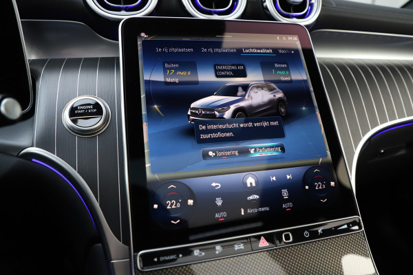 Mercedes-Benz GLC 300e AMG 4-Matic | 313PK | Luchtvering | Head-up | Achterasbesturing | Massage | Keyless-go | Burmester | Digital-light | Distro