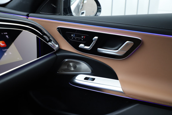 Mercedes-Benz E-Klasse Estate AMG 53 4MATIC+ | 612PK | Hyperscreen | Achterasbesturing | Adapt. onderstel | Keyless-go | Burmester 4D | Digital-light |