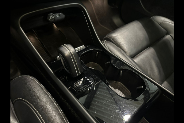 Volvo XC40 P8 Aut. Recharge R-Design ACC Trekhaak Panoramadak 408pk