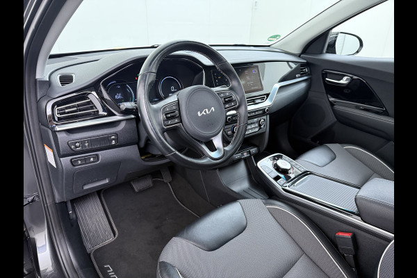 Kia e-Niro DynamicPlusLine 64kWh Elek.Glazen schuif-/kanteldak Trekhaak Adaptive-Cruise Camera Apple Carplay Android Auto Navi Ecc Stoel-Stuurverwarming Pdc Lane Assist VESS DAB Led Isofix Keyless 1e Eigenaar Origineel Nederlandse Auto Dealeronderhouden