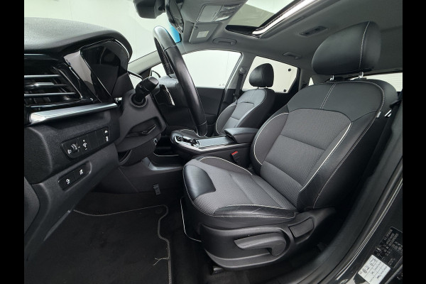 Kia e-Niro DynamicPlusLine 64kWh Elek.Glazen schuif-/kanteldak Trekhaak Adaptive-Cruise Camera Apple Carplay Android Auto Navi Ecc Stoel-Stuurverwarming Pdc Lane Assist VESS DAB Led Isofix Keyless 1e Eigenaar Origineel Nederlandse Auto Dealeronderhouden