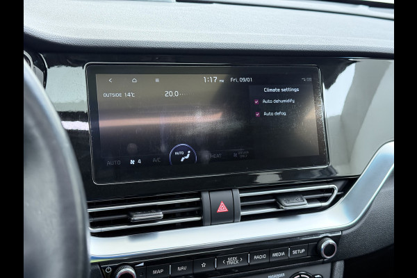 Kia e-Niro DynamicPlusLine 64kWh Elek.Glazen schuif-/kanteldak Trekhaak Adaptive-Cruise Camera Apple Carplay Android Auto Navi Ecc Stoel-Stuurverwarming Pdc Lane Assist VESS DAB Led Isofix Keyless 1e Eigenaar Origineel Nederlandse Auto Dealeronderhouden