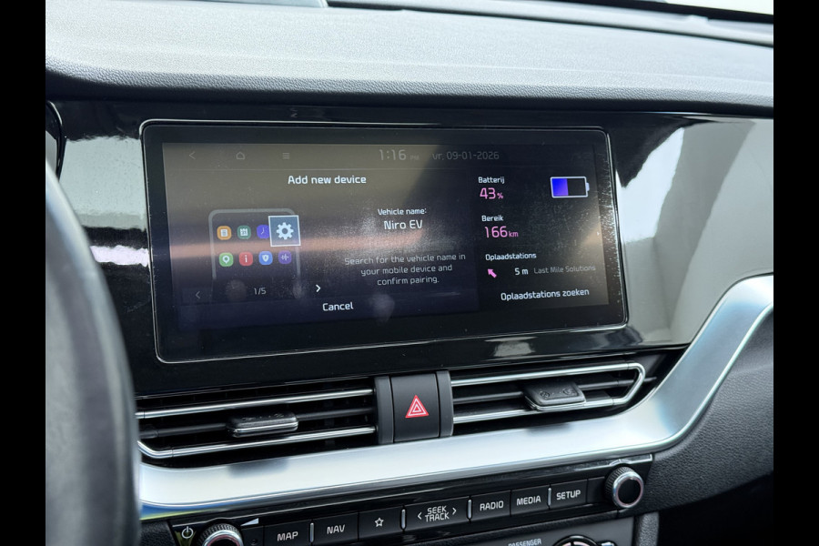 Kia e-Niro DynamicPlusLine 64kWh Elek.Glazen schuif-/kanteldak Trekhaak Adaptive-Cruise Camera Apple Carplay Android Auto Navi Ecc Stoel-Stuurverwarming Pdc Lane Assist VESS DAB Led Isofix Keyless 1e Eigenaar Origineel Nederlandse Auto Dealeronderhouden