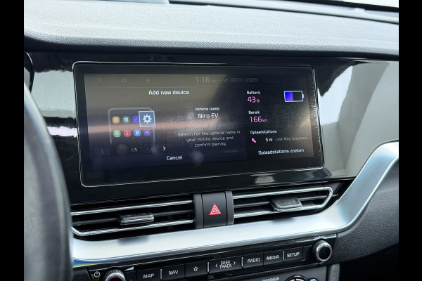 Kia e-Niro DynamicPlusLine 64kWh Elek.Glazen schuif-/kanteldak Trekhaak Adaptive-Cruise Camera Apple Carplay Android Auto Navi Ecc Stoel-Stuurverwarming Pdc Lane Assist VESS DAB Led Isofix Keyless 1e Eigenaar Origineel Nederlandse Auto Dealeronderhouden
