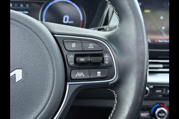 Kia e-Niro DynamicPlusLine 64kWh Elek.Glazen schuif-/kanteldak Trekhaak Adaptive-Cruise Camera Apple Carplay Android Auto Navi Ecc Stoel-Stuurverwarming Pdc Lane Assist VESS DAB Led Isofix Keyless 1e Eigenaar Origineel Nederlandse Auto Dealeronderhouden