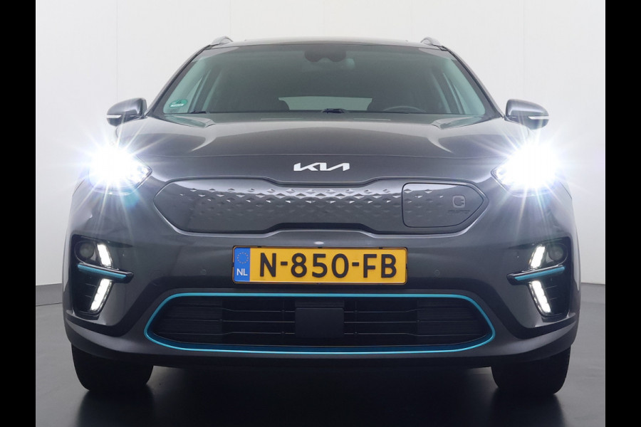 Kia e-Niro DynamicPlusLine 64kWh Elek.Glazen schuif-/kanteldak Trekhaak Adaptive-Cruise Camera Apple Carplay Android Auto Navi Ecc Stoel-Stuurverwarming Pdc Lane Assist VESS DAB Led Isofix Keyless 1e Eigenaar Origineel Nederlandse Auto Dealeronderhouden