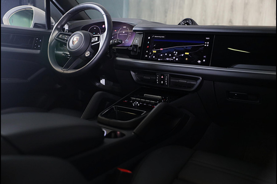 Porsche Cayenne Coupé 3.0 S E-Hybrid / 519 Pk / Head Up / 360 Camera / Acc / SportDesign / Luchtvering / Sport Chrono / Pano / 21