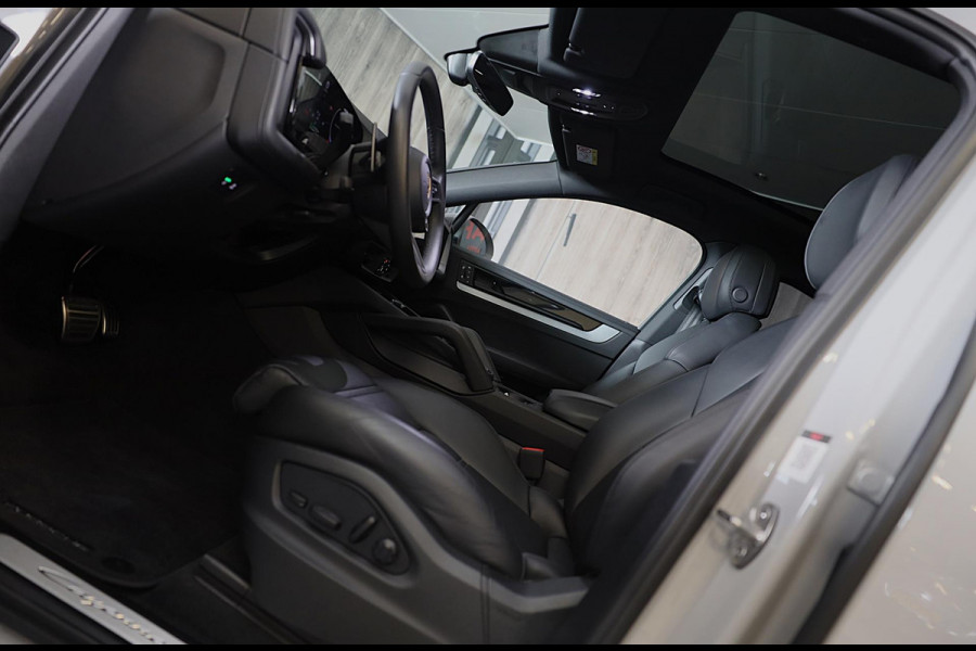 Porsche Cayenne Coupé 3.0 S E-Hybrid / 519 Pk / Head Up / 360 Camera / Acc / SportDesign / Luchtvering / Sport Chrono / Pano / 21