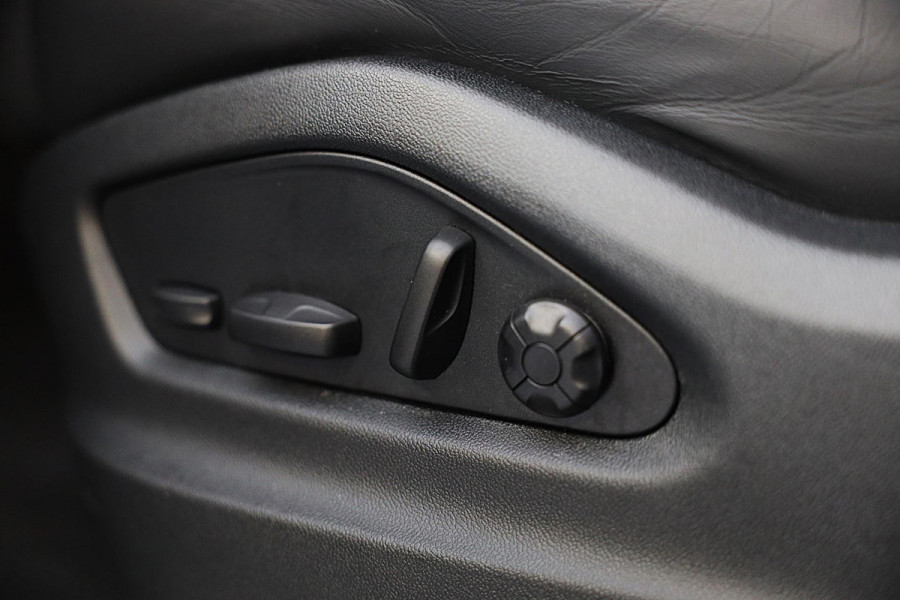 Porsche Cayenne Coupé 3.0 S E-Hybrid / 519 Pk / Head Up / 360 Camera / Acc / SportDesign / Luchtvering / Sport Chrono / Pano / 21