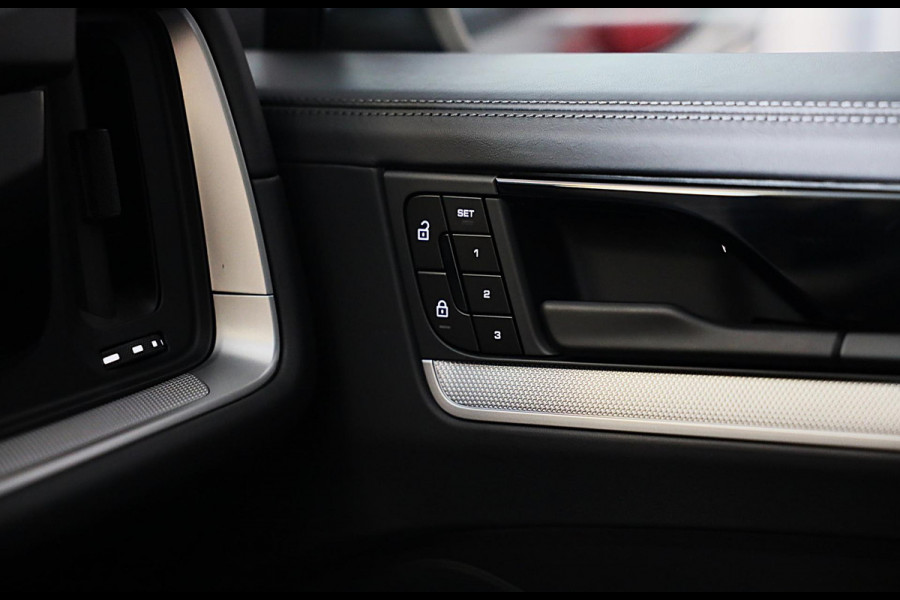 Porsche Cayenne Coupé 3.0 S E-Hybrid / 519 Pk / Head Up / 360 Camera / Acc / SportDesign / Luchtvering / Sport Chrono / Pano / 21