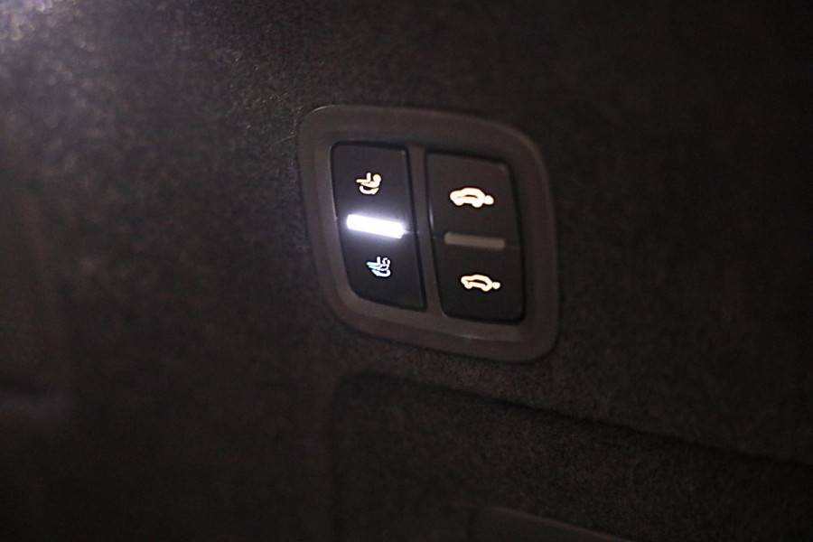 Porsche Cayenne Coupé 3.0 S E-Hybrid / 519 Pk / Head Up / 360 Camera / Acc / SportDesign / Luchtvering / Sport Chrono / Pano / 21
