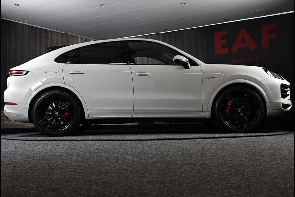 Porsche Cayenne Coupé 3.0 S E-Hybrid / 519 Pk / Head Up / 360 Camera / Acc / SportDesign / Luchtvering / Sport Chrono / Pano / 21