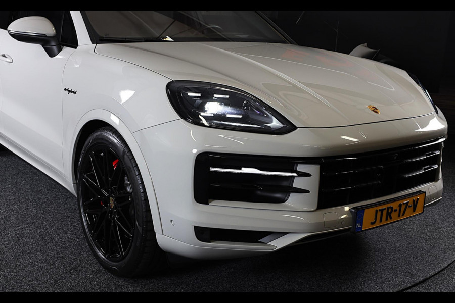 Porsche Cayenne Coupé 3.0 S E-Hybrid / 519 Pk / Head Up / 360 Camera / Acc / SportDesign / Luchtvering / Sport Chrono / Pano / 21