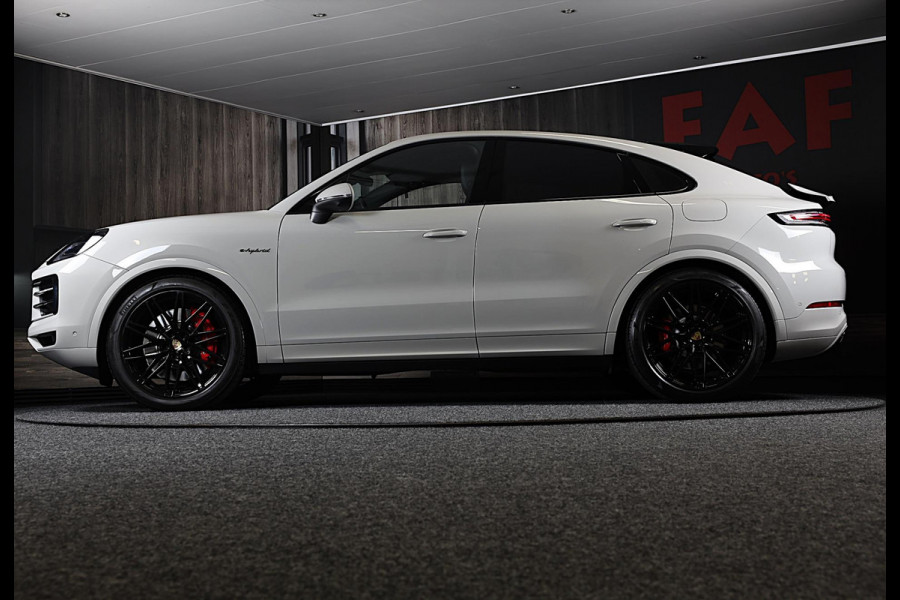 Porsche Cayenne Coupé 3.0 S E-Hybrid / 519 Pk / Head Up / 360 Camera / Acc / SportDesign / Luchtvering / Sport Chrono / Pano / 21